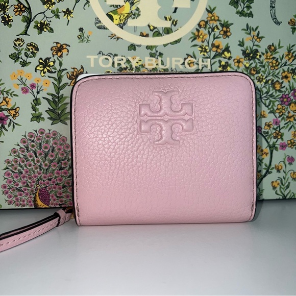 Tory Burch Handbags - NWT Tory Burch Thea Bifold Wallet